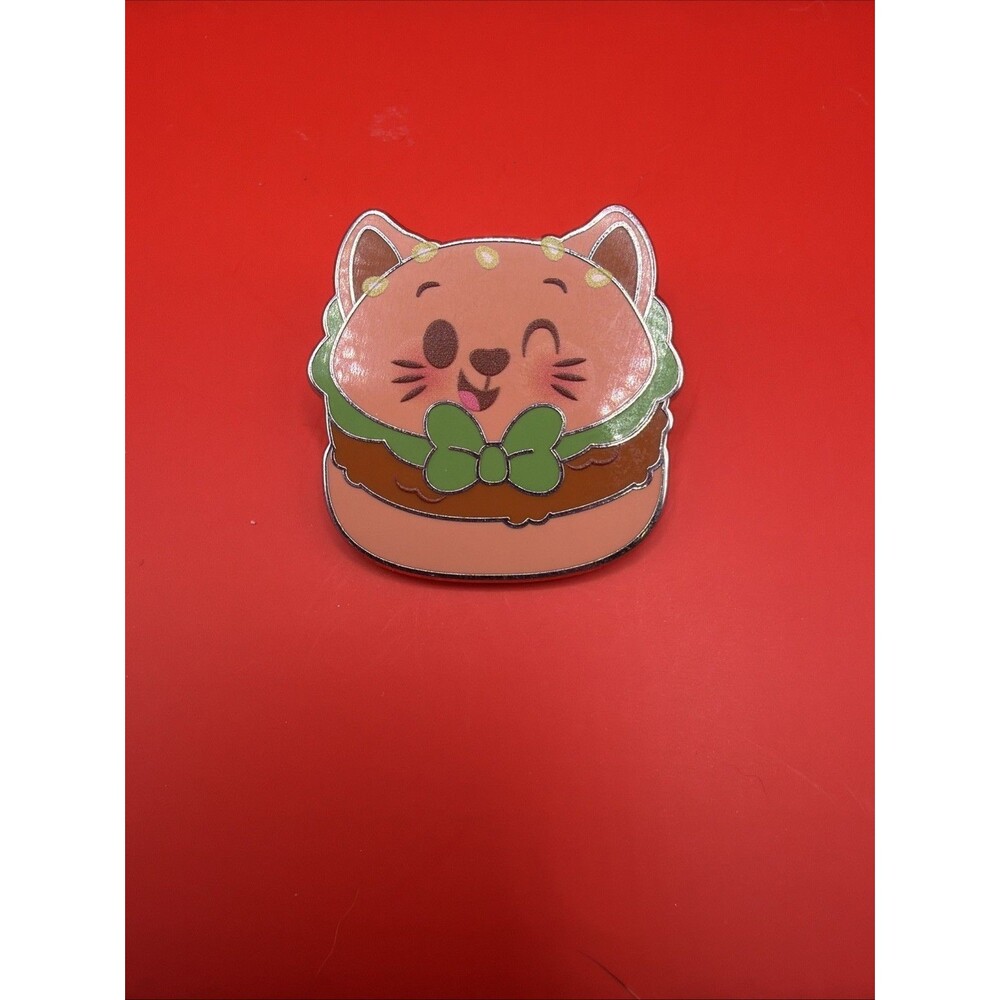 2023 New Disney Series 3 Munchlings Thomas O'Malley Burger Munchling Mystery Pin